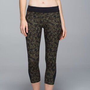Lululemon Run Inspire Crop II Full-On Luxtreme Mesh-Sz 6-Mystic Jungle Fatigue